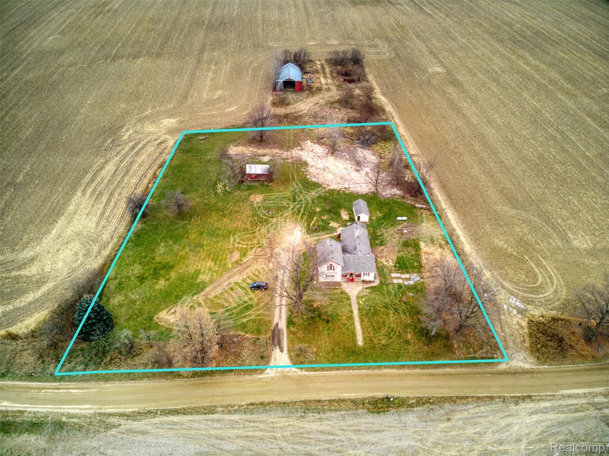 9800 West Sargent Road Fowlerville, MI 48836 - Photo 43 of 46 DJI_0695_1-2.jpg