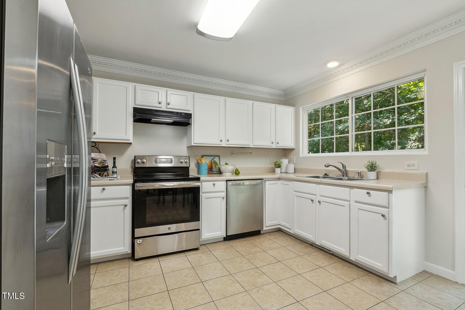 301 Rapp Lane Apex, NC 27502 - Photo 15 of 50 301 Rapp Ln Apex NC 27502 USA-large-017-