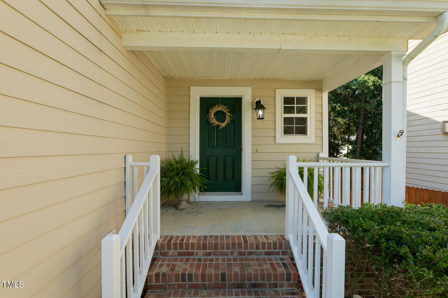 301 Rapp Lane Apex, NC 27502 - Photo 3 of 50 301 Rapp Ln Apex NC 27502 USA-large-004-