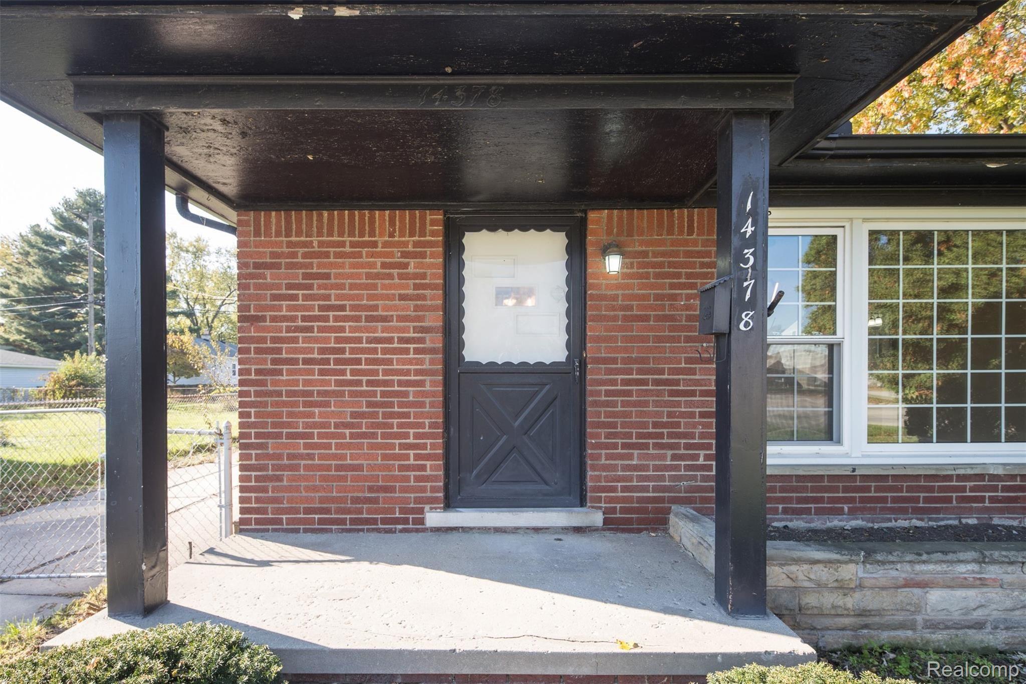 14378 Trenton Road Southgate, MI 48195 - Photo 2 of 34 Front Porch