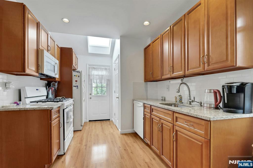 75 Humboldt Street Wood-Ridge, NJ 07075 - Photo 18 of 31 Gallery Image 18