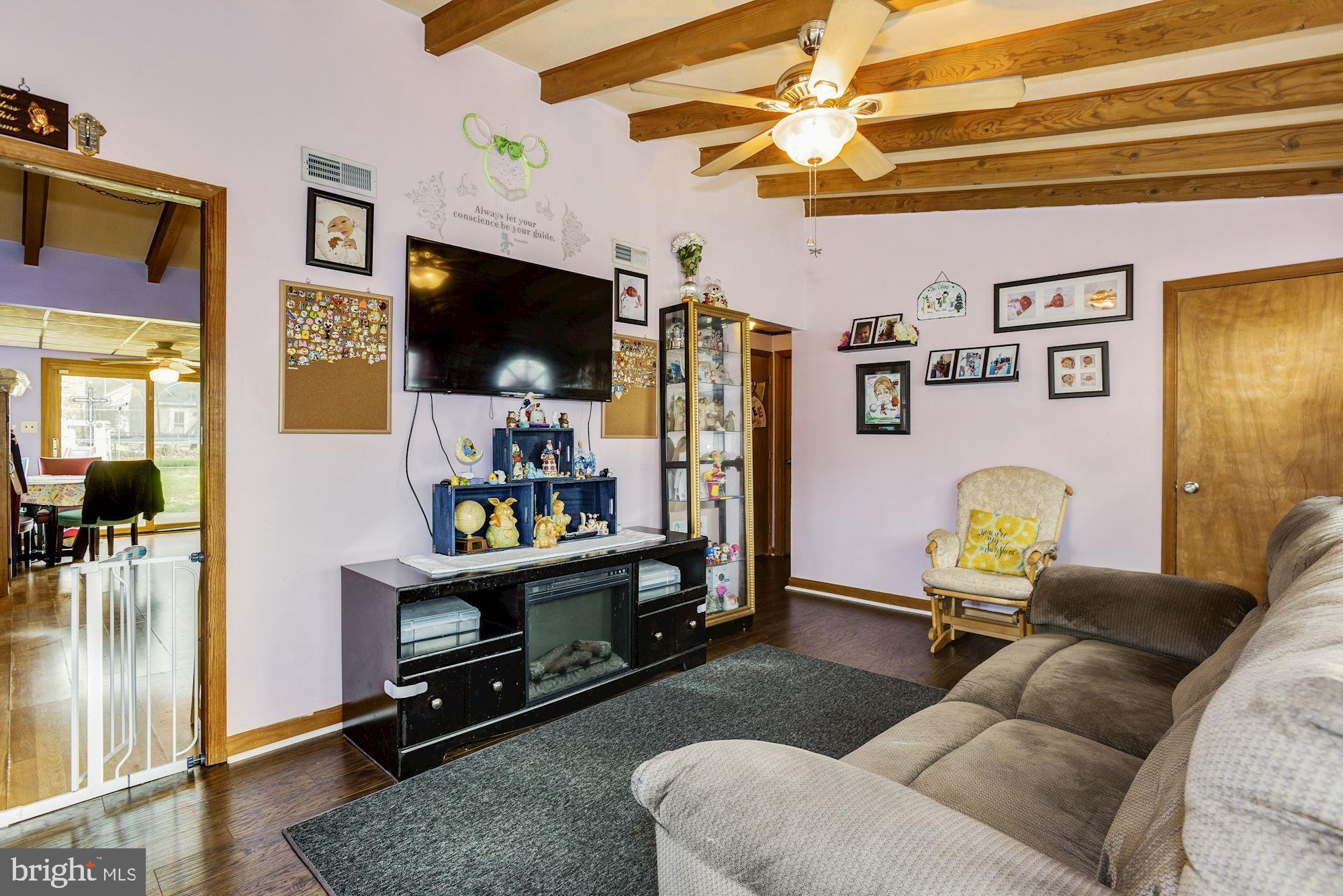303 Ruth Avenue Maple Shade, NJ 08052 - Photo 5 of 14 Family room