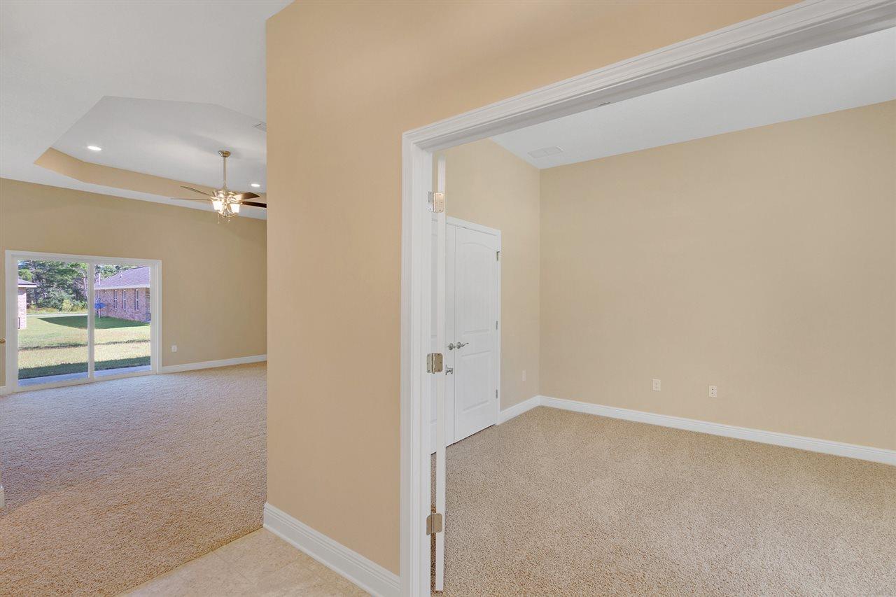 2030 Shannon Road Navarre, FL 32566 - Photo 10 of 40 Gallery Image 10