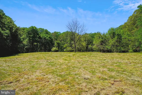 $1,150,000 | 19900 New Hampshire Avenue, Brinklow, MD 20862