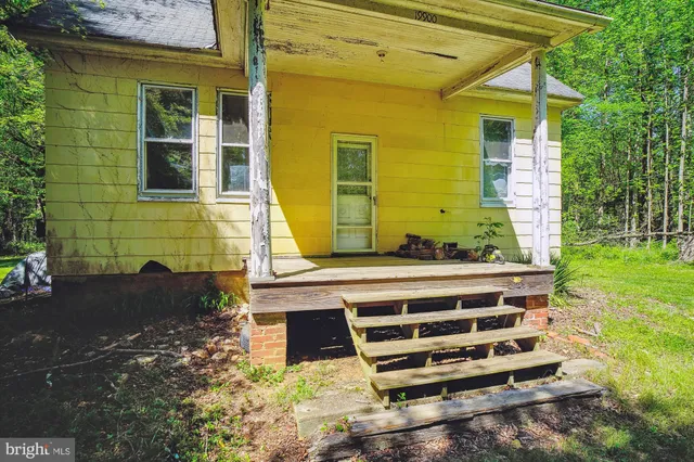 $1,150,000 | 19900 New Hampshire Avenue, Brinklow, MD 20862