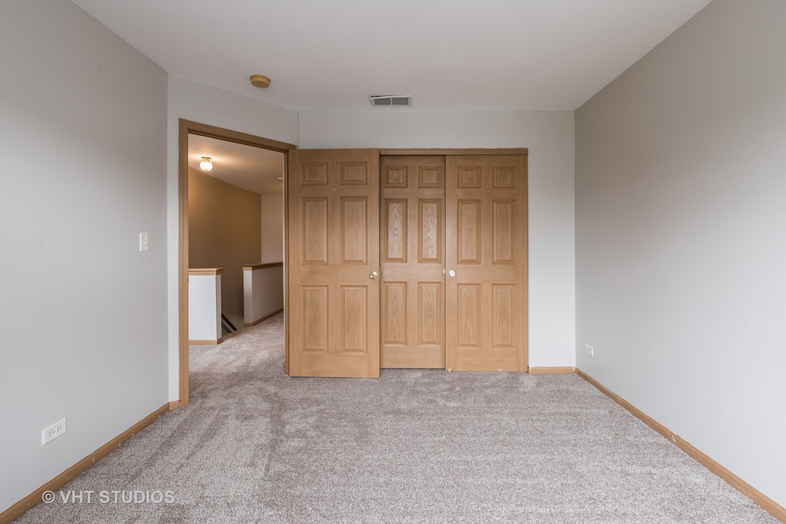 1207 Brookdale Drive Carpentersville, IL 60110 - Photo 10 of 14 a view of an empty room