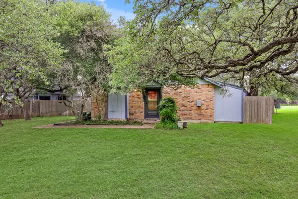 $1,550 | 1411 Gracy Farms Lane, Unit 73, Austin, TX 78758