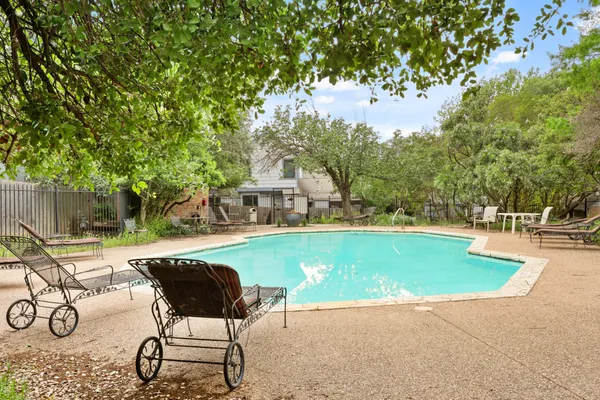 $1,550 | 1411 Gracy Farms Lane, Unit 73, Austin, TX 78758