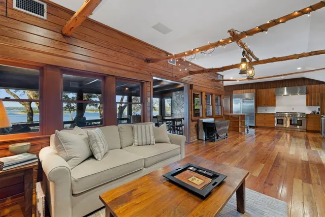 $4,680,000 | 4424 Eck Lane, Austin, TX 78734