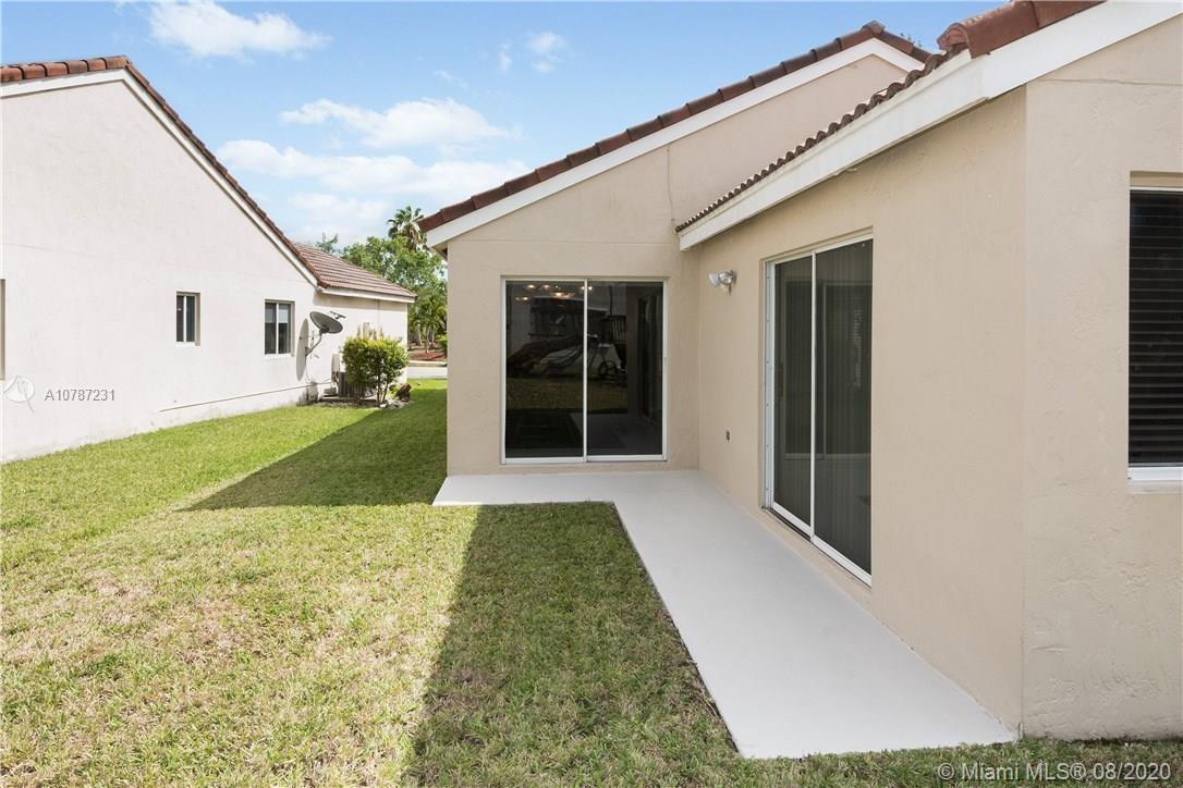 455 Talavera Road Weston, FL 33326 - Photo 14 of 19 Gallery Image 14