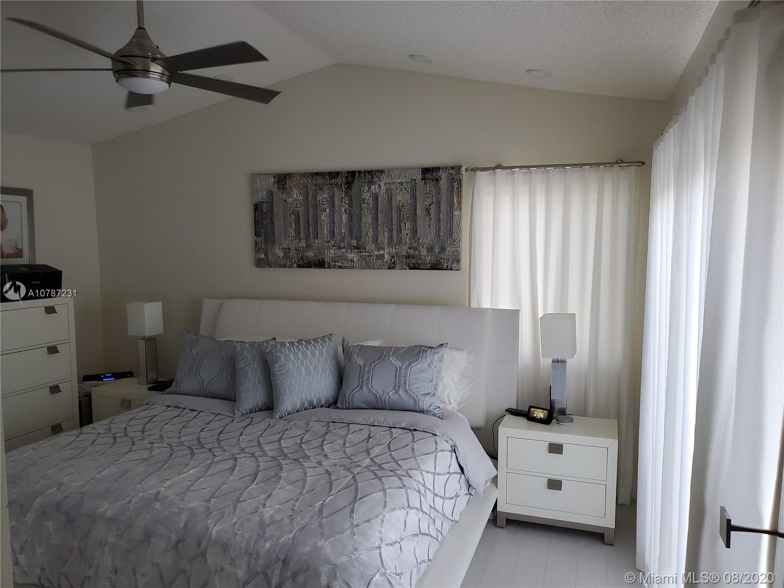 455 Talavera Road Weston, FL 33326 - Photo 10 of 19 Gallery Image 10