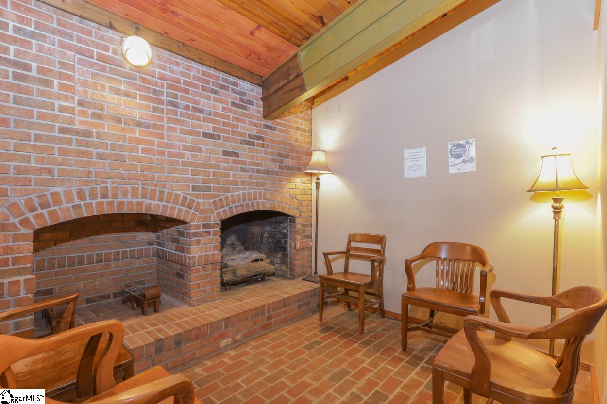 113 Court Street Pickens, SC 29671 - Photo 3 of 21