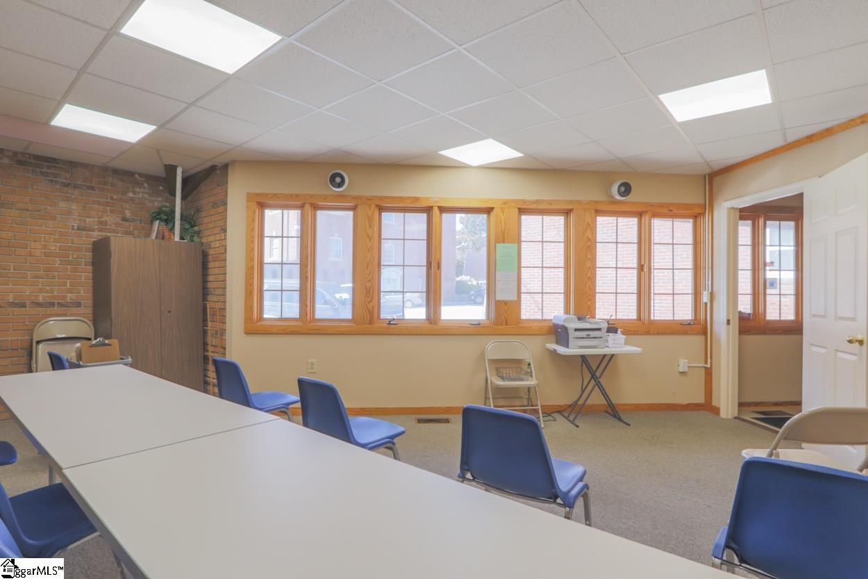 113 Court Street Pickens, SC 29671 - Photo 5 of 21