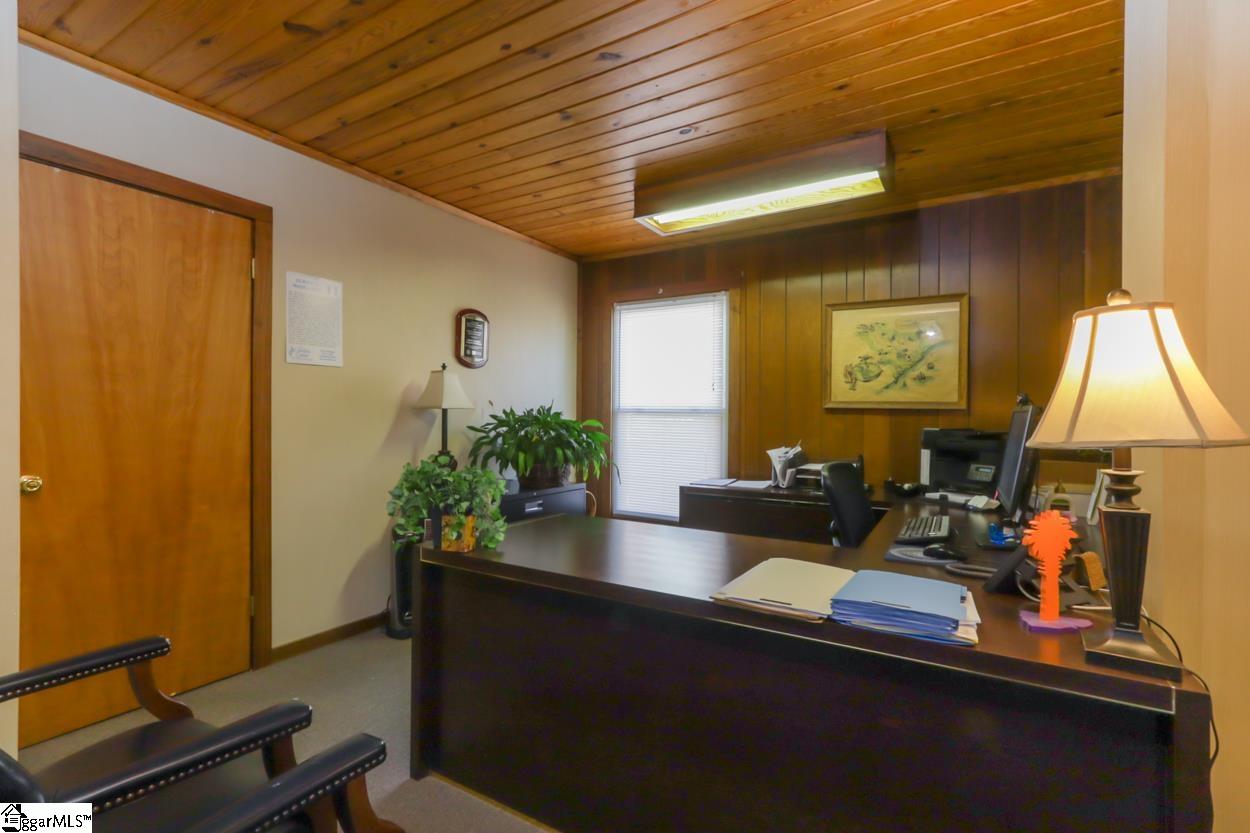 113 Court Street Pickens, SC 29671 - Photo 10 of 21