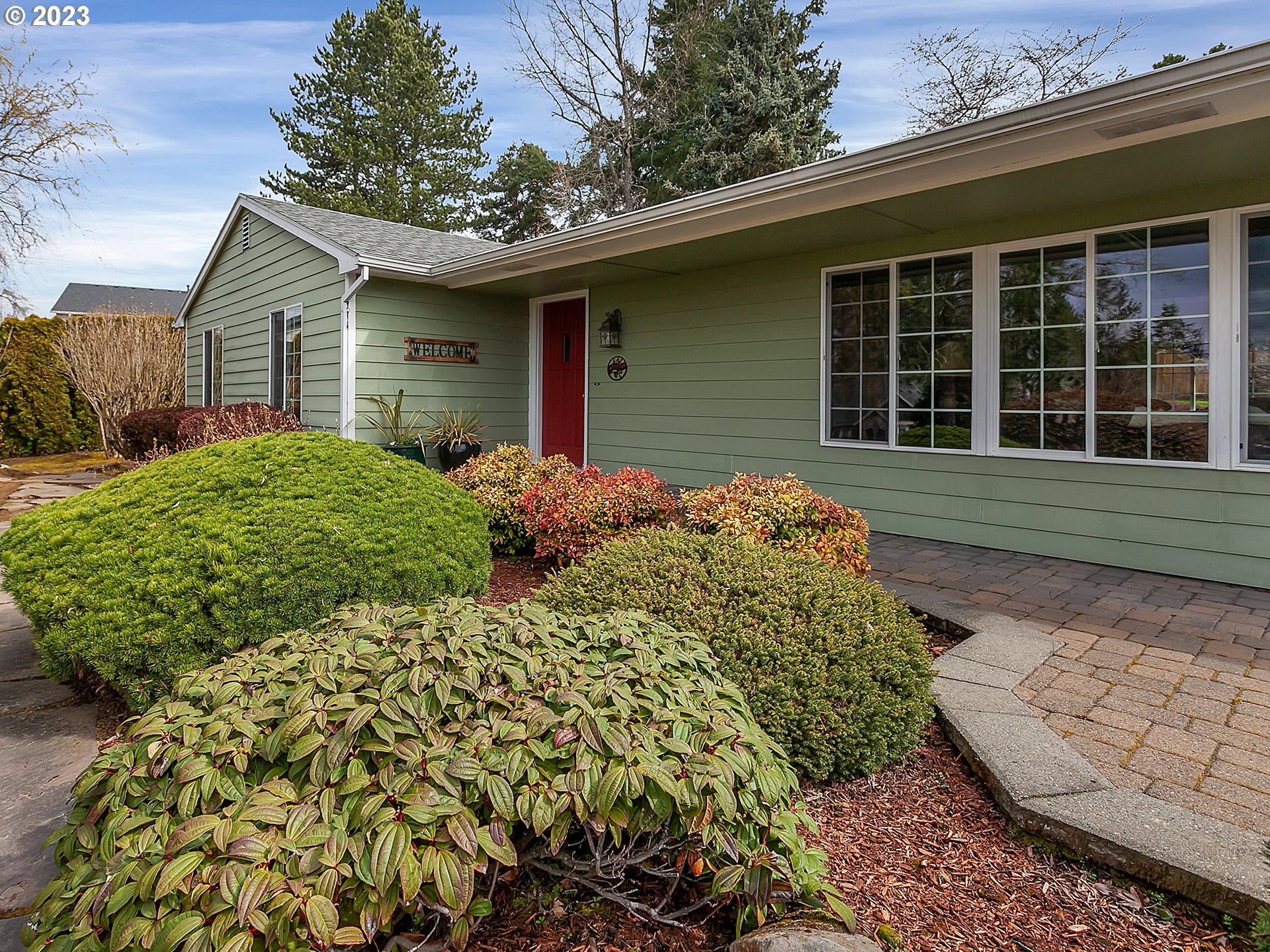 15550 Southwest Bull Mountain Road Tigard, OR 97224 - Photo 2 of 25 Gallery Image 2