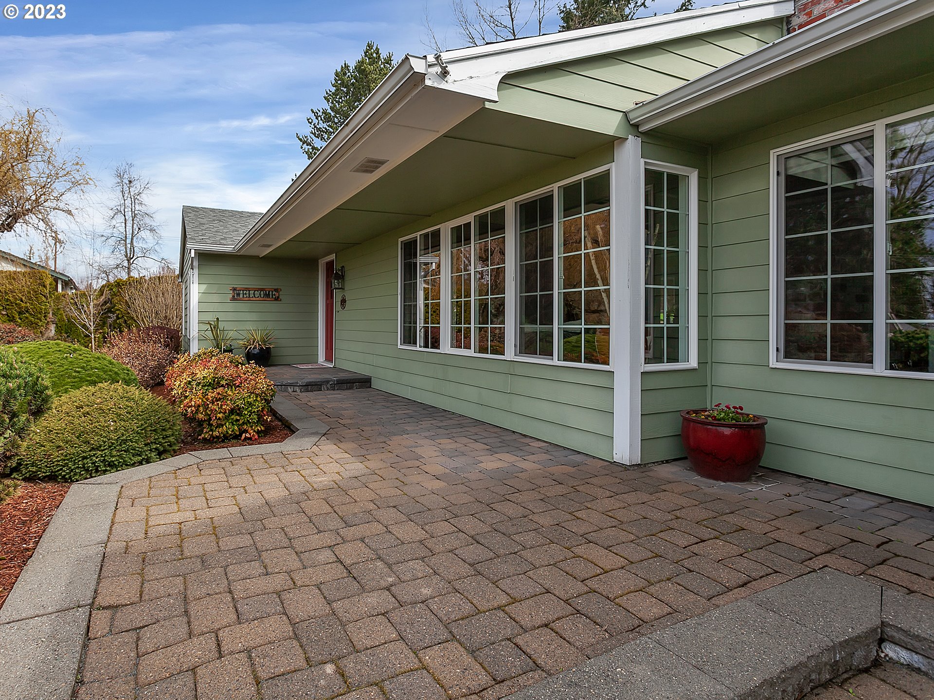 15550 Southwest Bull Mountain Road Tigard, OR 97224 - Photo 3 of 25 Gallery Image 3