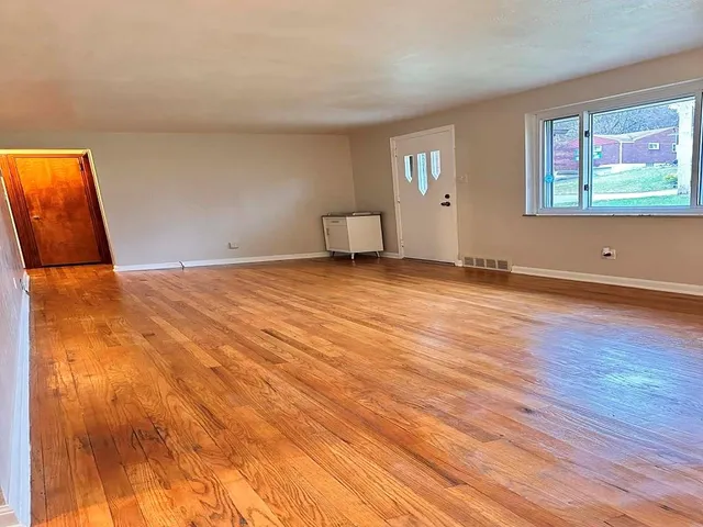 $219,999 | 3541 Wallace Drive, Baldwin, PA 15227