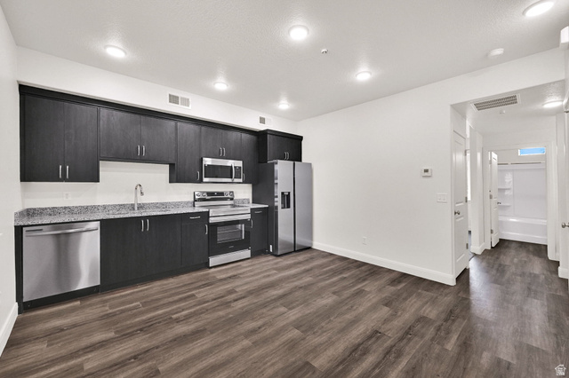 36 West 1600 North Sunset, UT 84015 - Photo 5 of 28