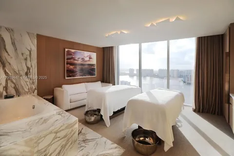 $6,995,000 | 18501 Collins Avenue, Unit 1501, Sunny Isles Beach, FL 33160