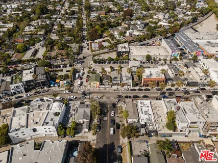 $2,495,000 | 703 Marco Place, Venice, CA 90291