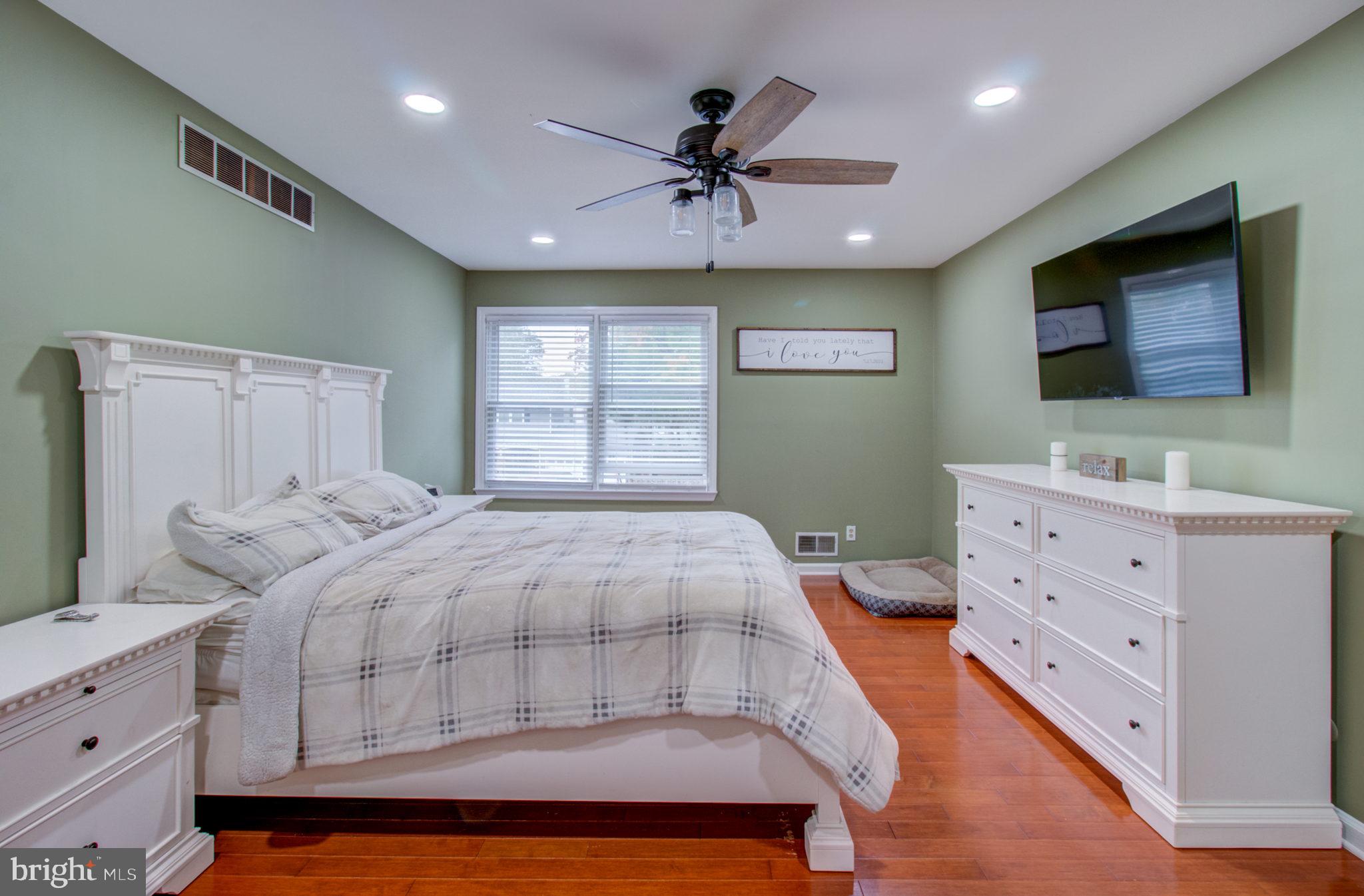 89 Whitehall Road Hamilton, NJ 08690 - Photo 26 of 41