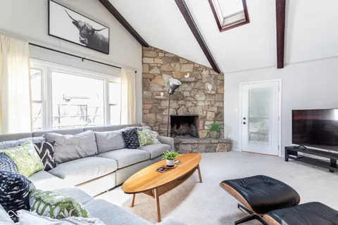 $450,000 | 60 Kessler Blvd E Drive, Indianapolis, IN 46220