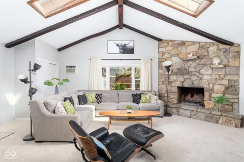 $450,000 | 60 Kessler Blvd E Drive, Indianapolis, IN 46220