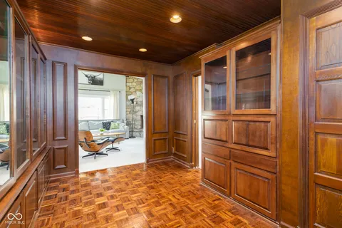 $450,000 | 60 Kessler Blvd E Drive, Indianapolis, IN 46220