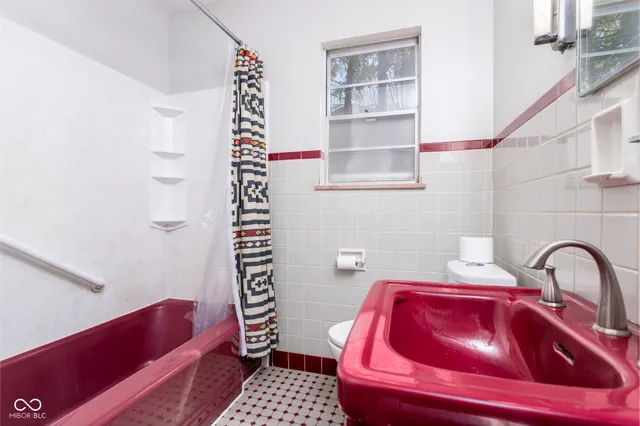 $450,000 | 60 Kessler Blvd E Drive, Indianapolis, IN 46220