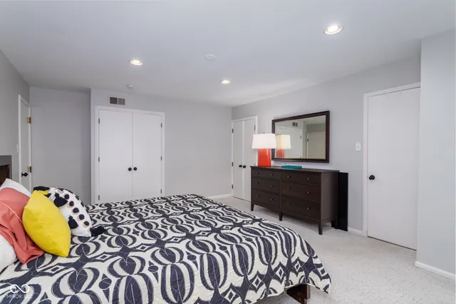 $450,000 | 60 Kessler Blvd E Drive, Indianapolis, IN 46220