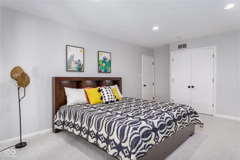 $450,000 | 60 Kessler Blvd E Drive, Indianapolis, IN 46220