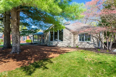 $450,000 | 60 Kessler Blvd E Drive, Indianapolis, IN 46220