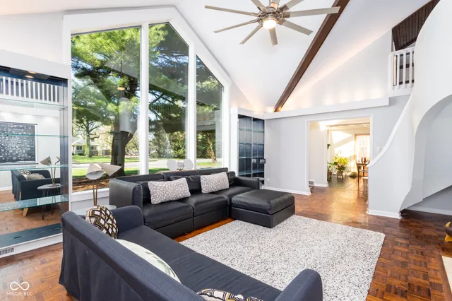 $450,000 | 60 Kessler Blvd E Drive, Indianapolis, IN 46220