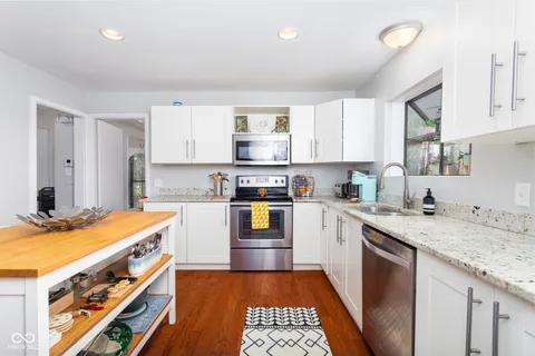 $450,000 | 60 Kessler Blvd E Drive, Indianapolis, IN 46220