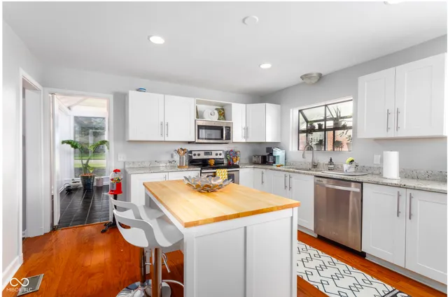 $450,000 | 60 Kessler Blvd E Drive, Indianapolis, IN 46220