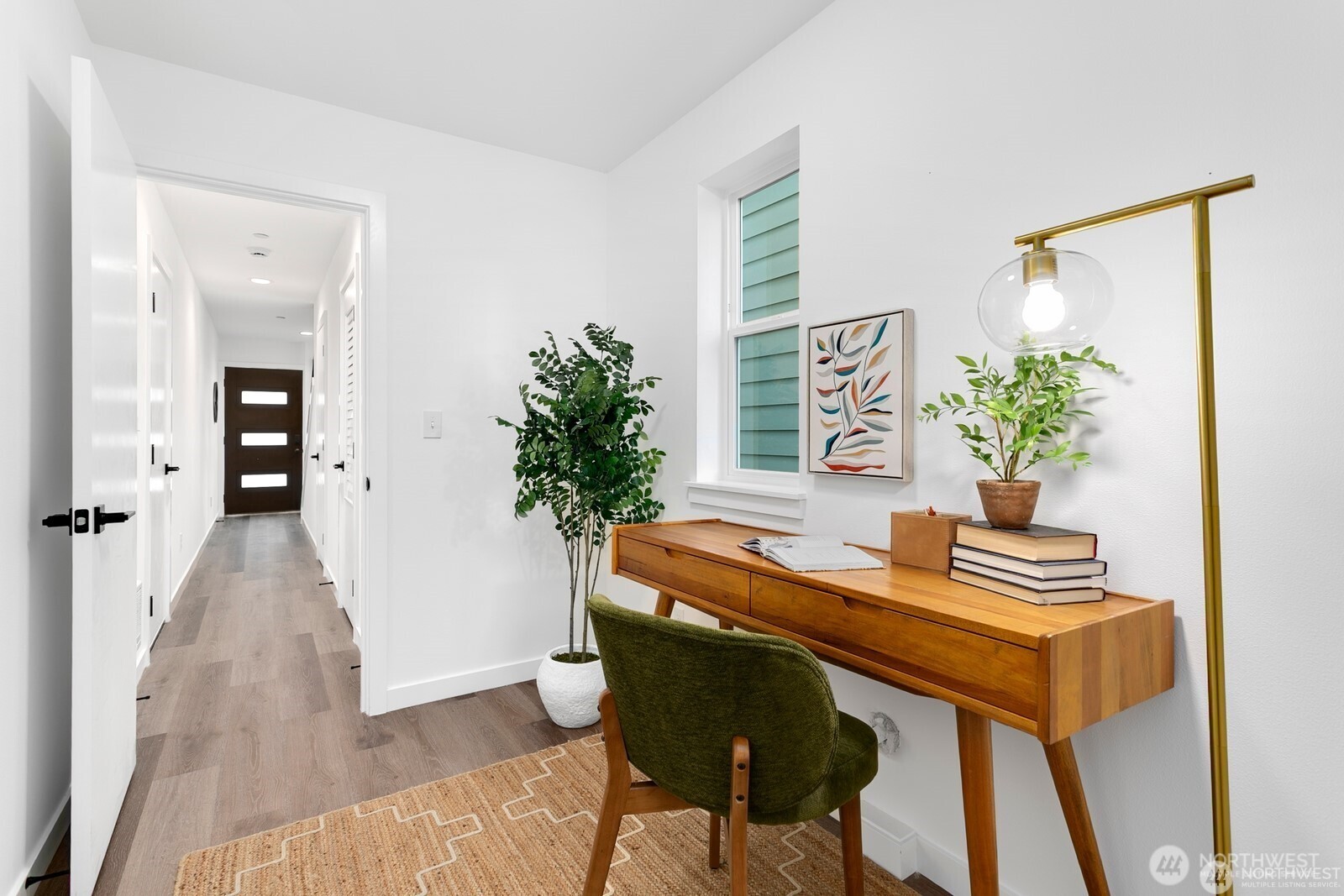 12105 East Gibson Road Everett, WA 98204 - Photo 3 of 24