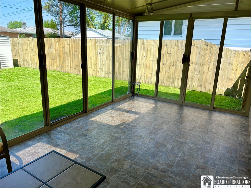4 Oakwood Drive Cheektowaga, NY 14227 - Photo 30 of 33