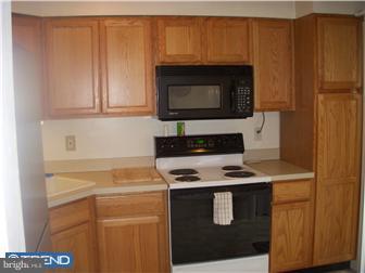 6 Centennial Ridge Drive Telford, PA 18969 - Photo 4 of 6 Kitchen