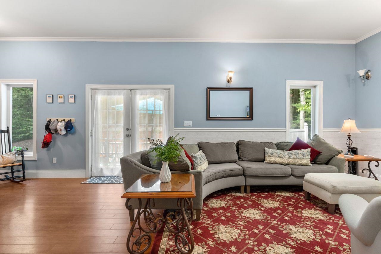 349 New Boston Road Bedford, NH 03110 - Photo 13 of 40