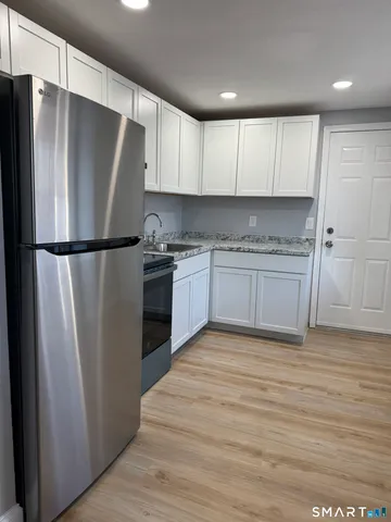 $1,400 | Undisclosed Address, Waterbury, CT 06704