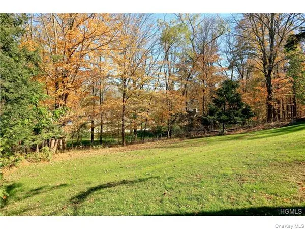 $5,500 | 277 Old Post Road, Bedford, NY 10506