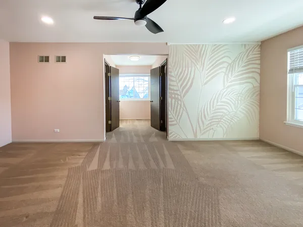 $2,500 | 643 Wilbur Court, Gurnee, IL 60031