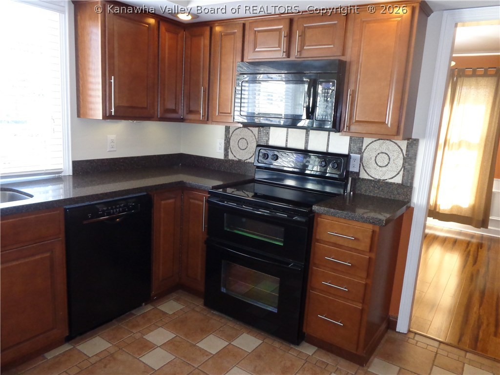 5317 Stoneybrook Road Charleston, WV 25313 - Photo 10 of 24 Gallery Image 10