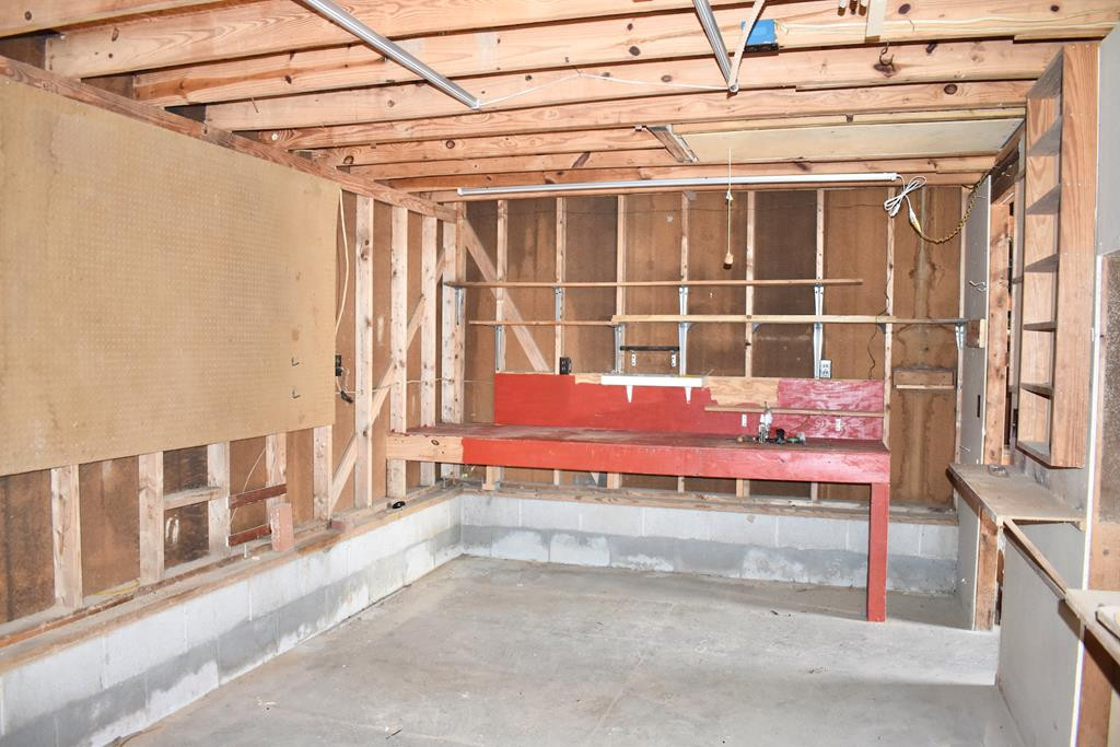 6917 Bill Davis Road Summerton, SC 29148 - Photo 16 of 29