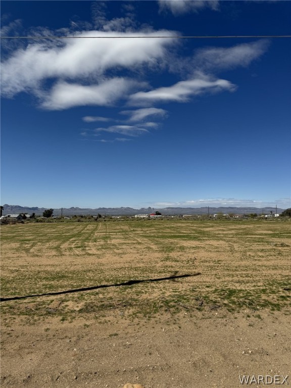 3341 Bacobi Road Golden Valley, AZ 86413 - Photo 1 of 19 a view of an ocean