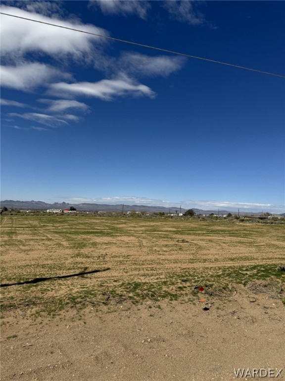 3341 Bacobi Road Golden Valley, AZ 86413 - Photo 4 of 19 a view of an ocean