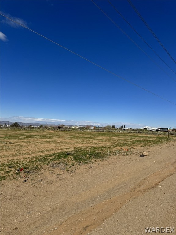 3341 Bacobi Road Golden Valley, AZ 86413 - Photo 5 of 19 a view of an ocean