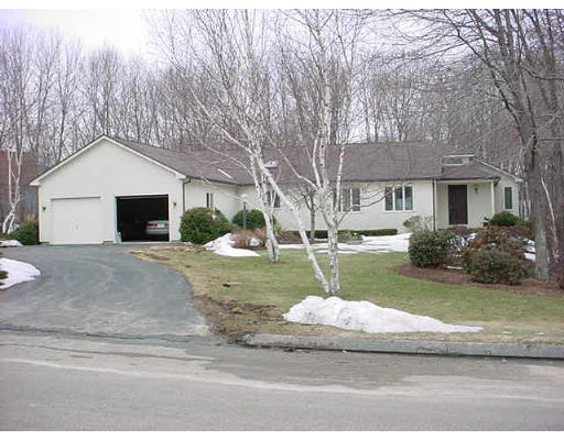 132 Mountainview Road East Longmeadow, MA 01028 - Photo 1 of 1 Gallery Image 1