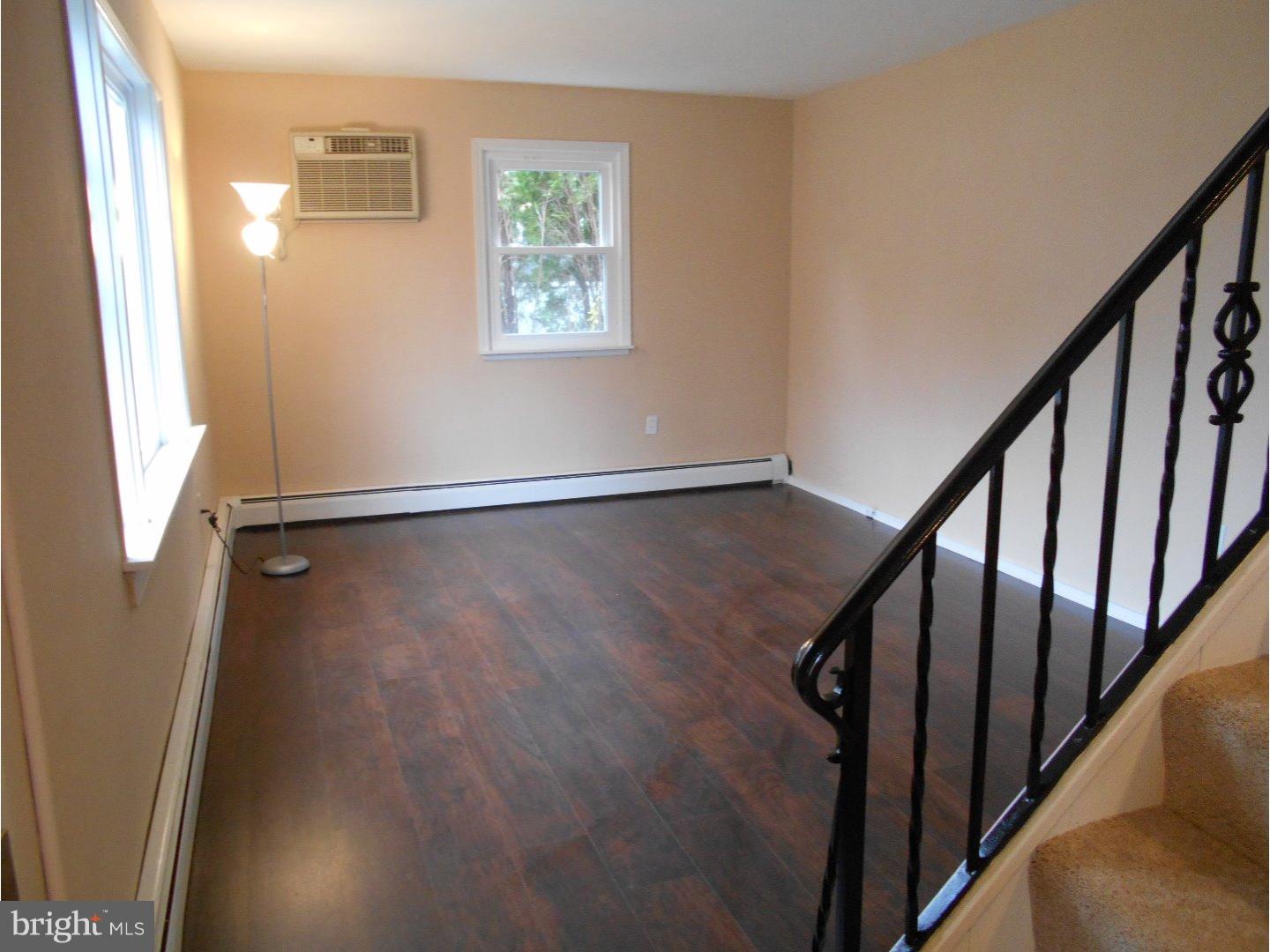 505 Lockheed Avenue Reading, PA 19601 - Photo 4 of 22