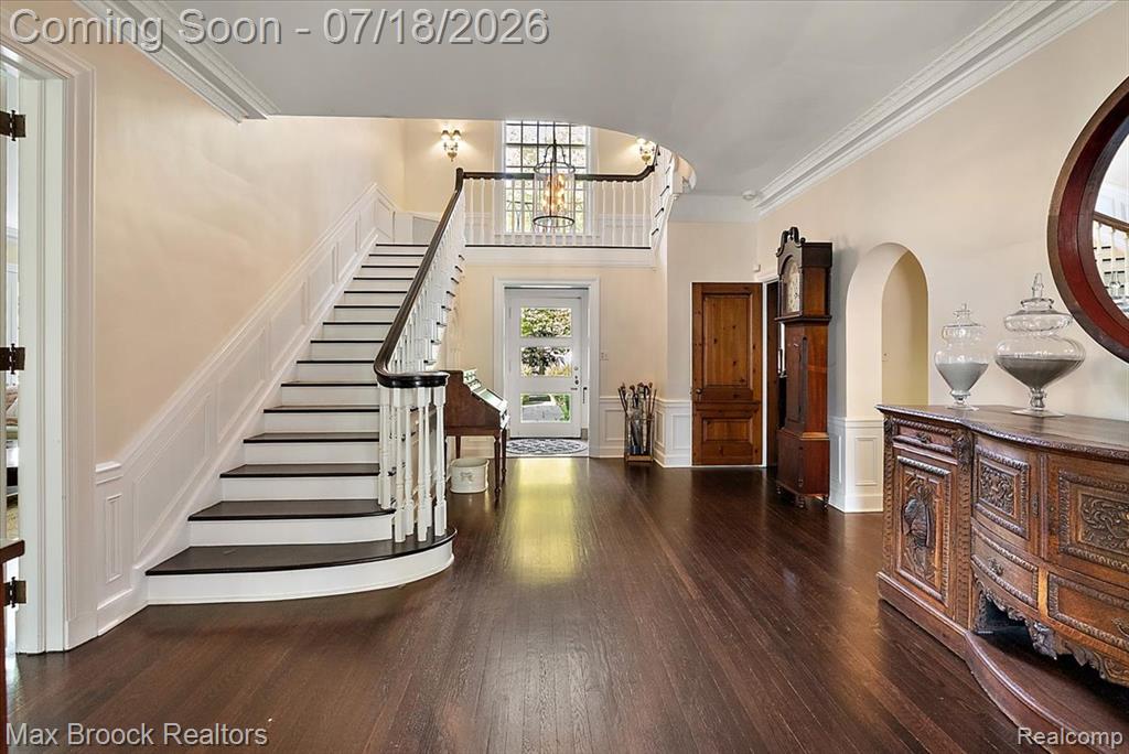 294 Lincoln Road Grosse Pointe, MI 48230 - Photo 3 of 84 Gallery Image 3